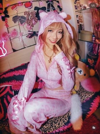 Full leaked Kettsley private onlyfans photo