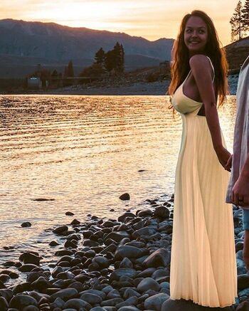 Full leaked Kez h page private onlyfans photo