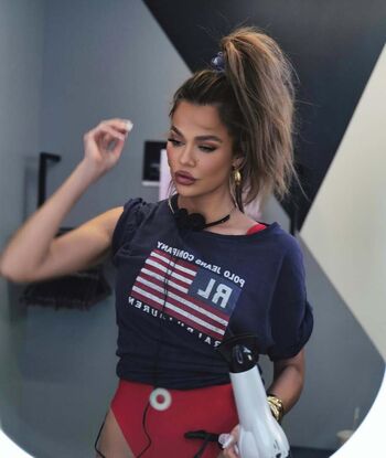 Full leaked Khloe kardashian private photo