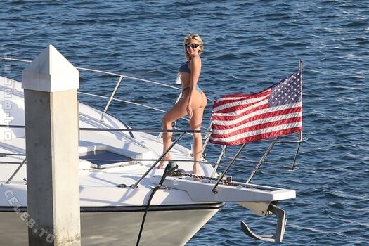 Full leaked Khloe terae page private onlyfans photo