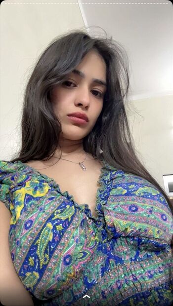 Full leaked Khushi maheshwari private onlyfans photo