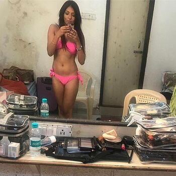 Full leaked Khushi mukherjee private onlyfans photo