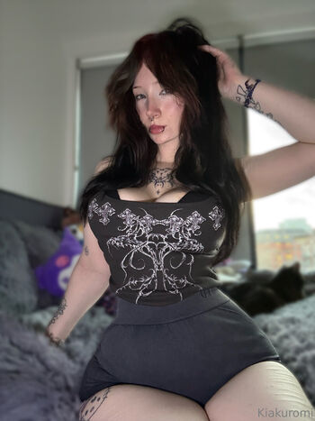 Full leaked Kiakuromi private onlyfans photo