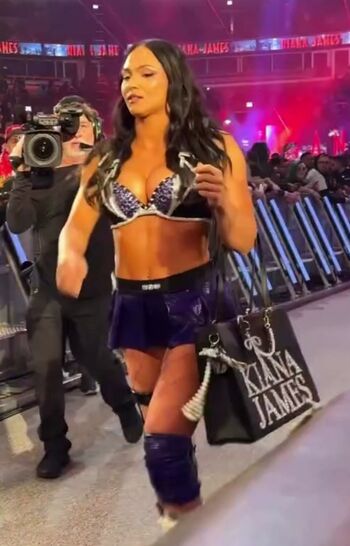 Full leaked Kiana james page private onlyfans photo