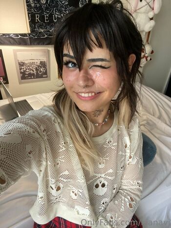 Full leaked Kianavi  page private onlyfans photo