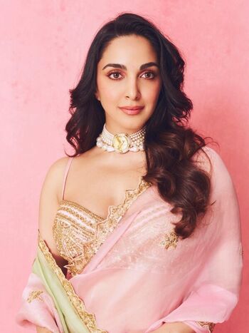 Full leaked Kiara advani private photo