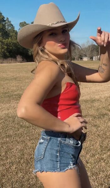 Full leaked Kiara louviere page private onlyfans photo