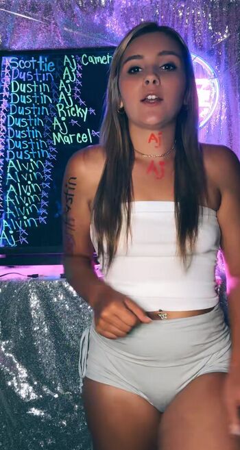Full leaked Kiara louviere private photo