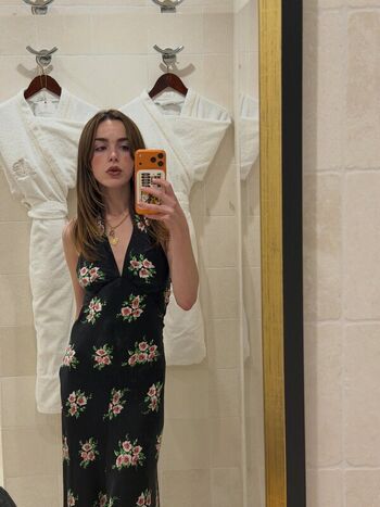Full leaked Kiernan shipka private photo