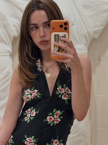 Full leaked Kiernan shipka private photo