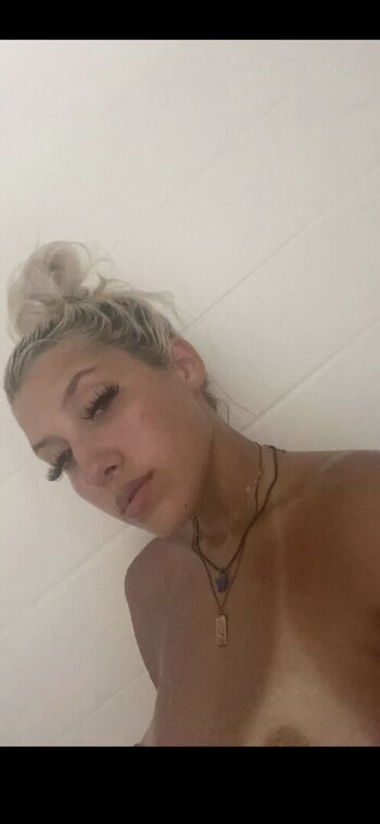 Full leaked Kiingkenziie private onlyfans photo