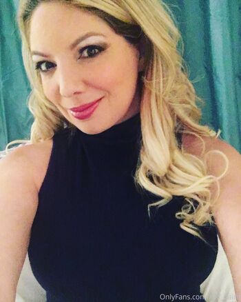 Full leaked Kiki daire private photo