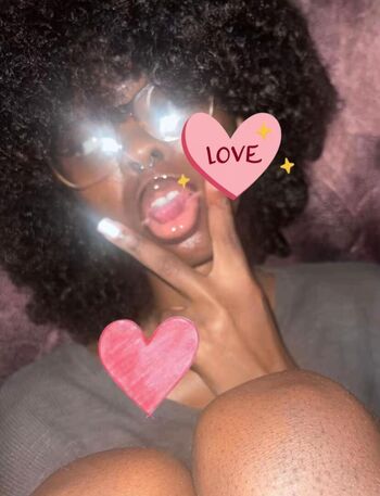 Full leaked Kikiolaola private onlyfans photo