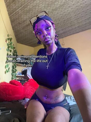 Full leaked Kikiolaola private photo