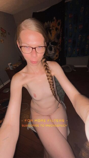 Full leaked Kikipawg private onlyfans photo