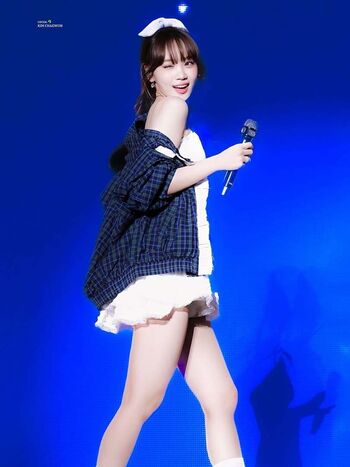 Full leaked Kim chaewon private photo