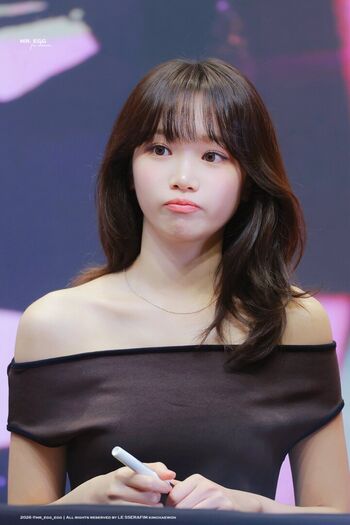 Full leaked Kim chaewon  page private onlyfans photo