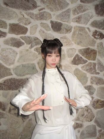 Full leaked Kim chaewon private photo
