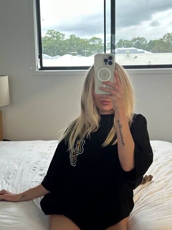 Full leaked Kim hartnett private photo