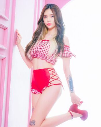 Full leaked Kim hee yeon private photo