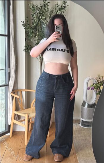 Full leaked Kim mathei private photo