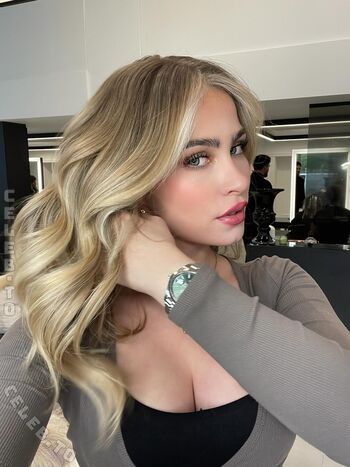 Full leaked Kim sara private photo