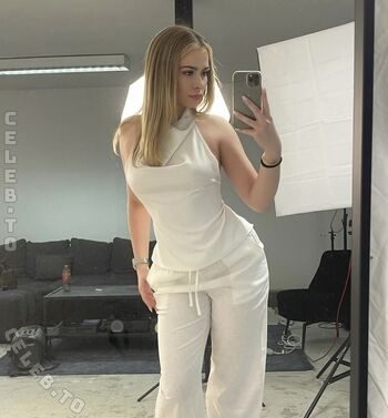 Full leaked Kim sara private photo