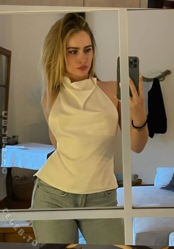 Full leaked Kim sara private photo