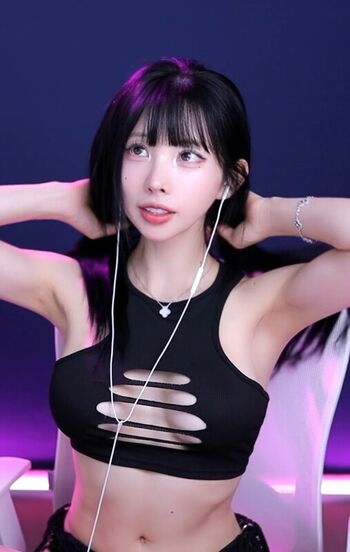 Kim Yu