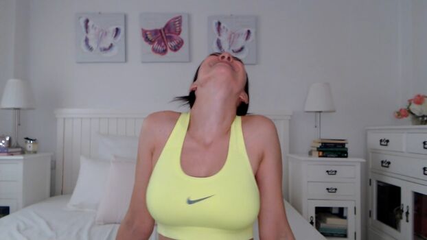 Full leaked Kimberleen private onlyfans photo