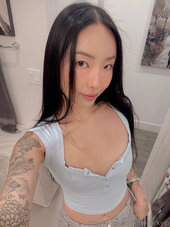 Full leaked Kimi park page private onlyfans photo