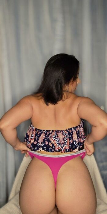 Full leaked Kimkarinacroficial private onlyfans photo