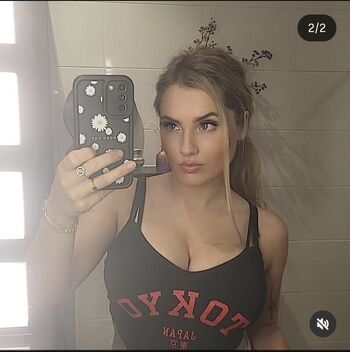 Full leaked Kimmie private photo