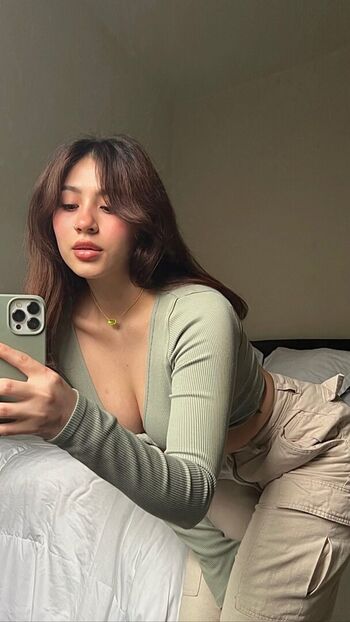 Full leaked Kimmyroxana private photo