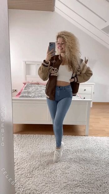 Full leaked Kimsieeee private onlyfans photo