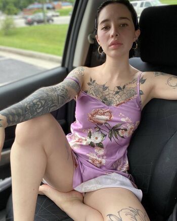 Full leaked Kindalatina private photo