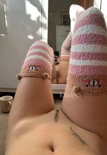 Full leaked Kindryxo private photo