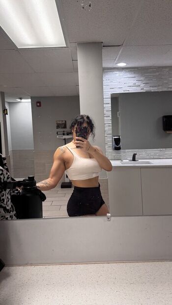Full leaked Kingandrea private photo