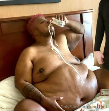 Full leaked Kingslard private photo