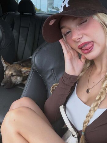 Full leaked Kinkykatiee page private photo