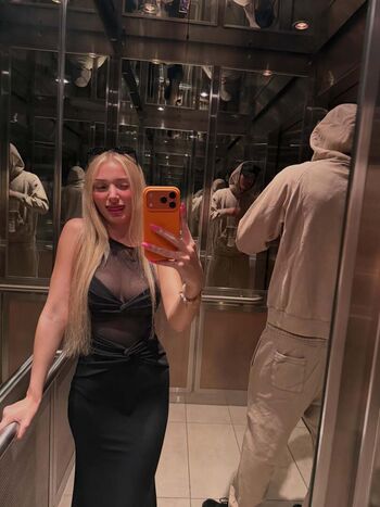 Full leaked Kinkykatiee page private photo