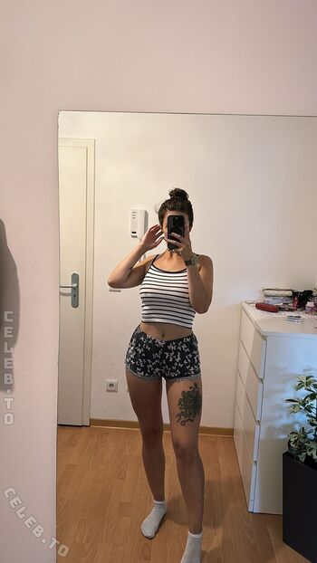 Full leaked Kippenlust private photo