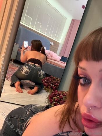 Full leaked Kira clark private photo