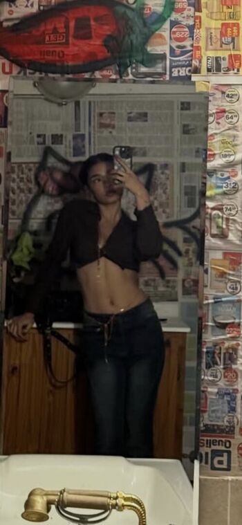 Full leaked Kira herman private photo