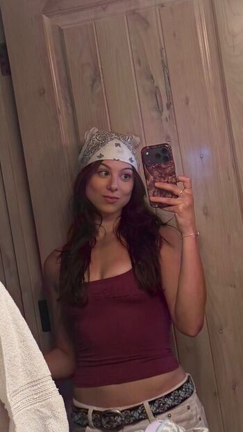 Kira Kosarin