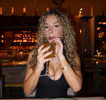 Full leaked Kira pregiato  page private onlyfans photo