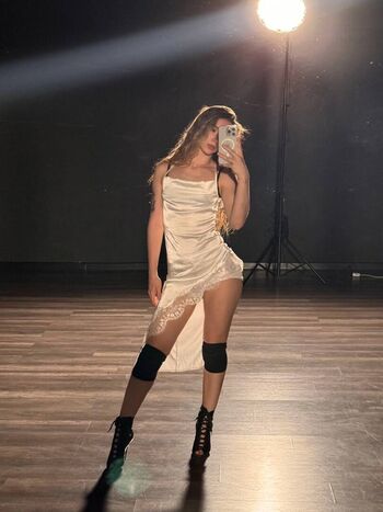 Full leaked Kirakisa private photo