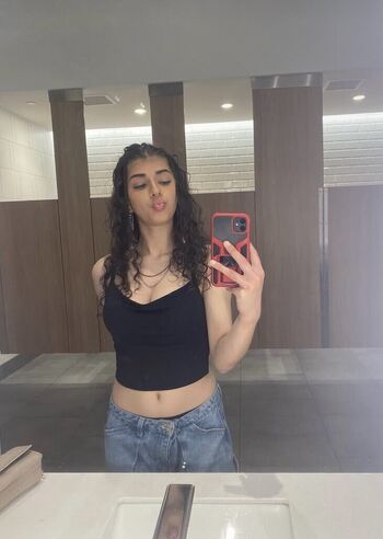 Full leaked Kiran sandhu private onlyfans photo