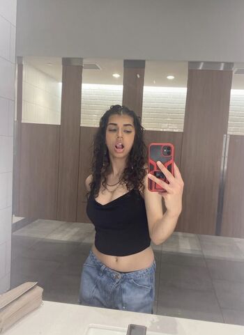 Full leaked Kiran sandhu private onlyfans photo