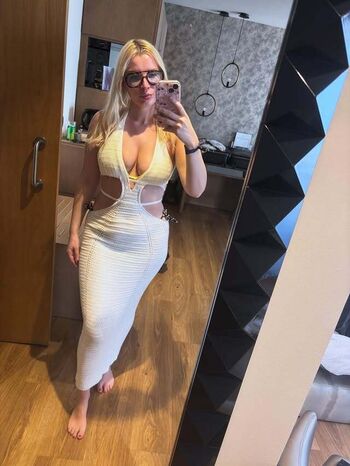 Full leaked Kirsty private photo